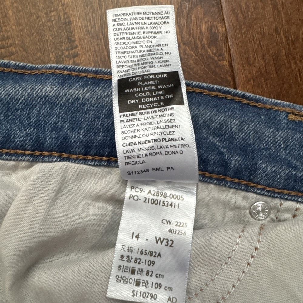 Levi Strauss Signature Gold High Rise Loose Straight Jeans Women Size 14 W32 - Picture 10 of 10